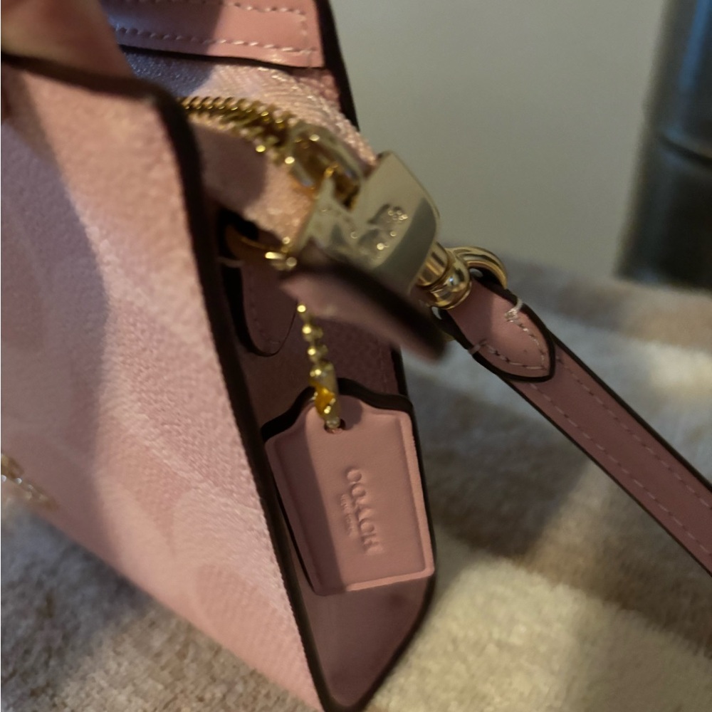Coach Blush Pink Crossbody Bag - Picture 4 of 8